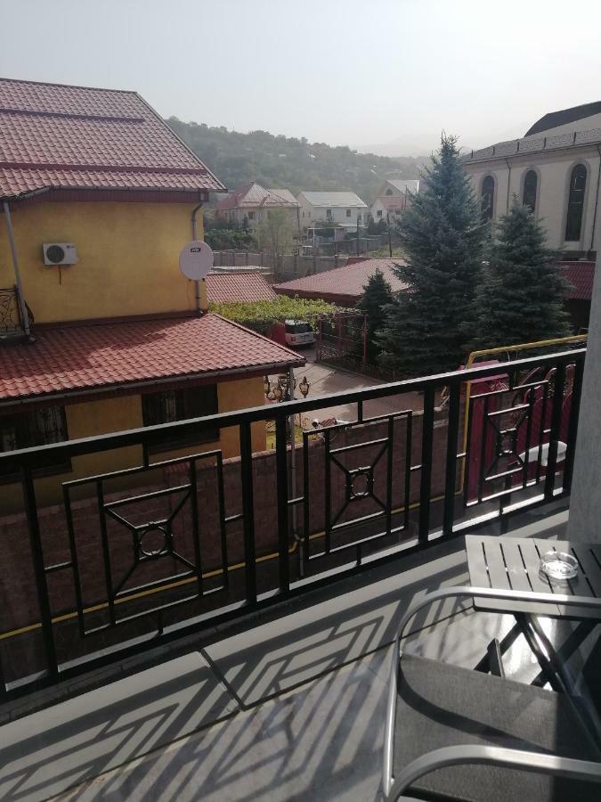 Irbis Inn Almaty Exterior foto
